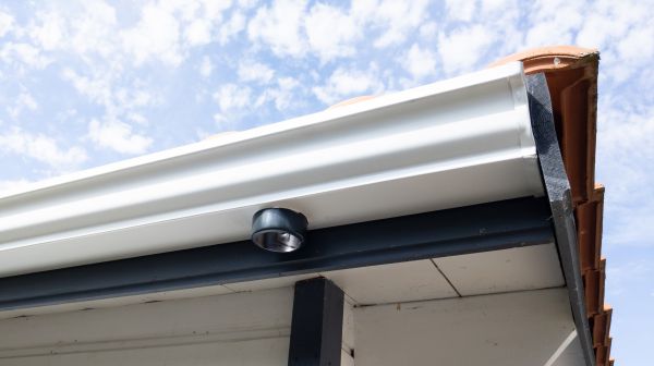 Seamless Gutters Installation in Evansville
