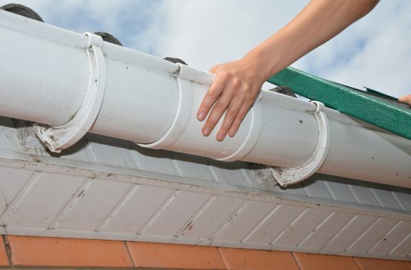 Gutter Reattachment in Evansville