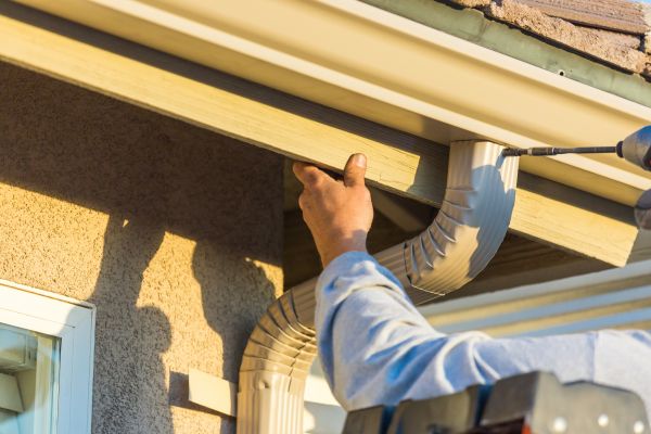 Aluminum Rain Gutter Service in Evansville